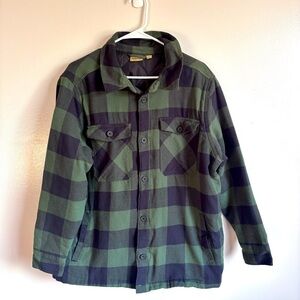 Men’s Adventureridge green and black thick Flannel jacket size Large